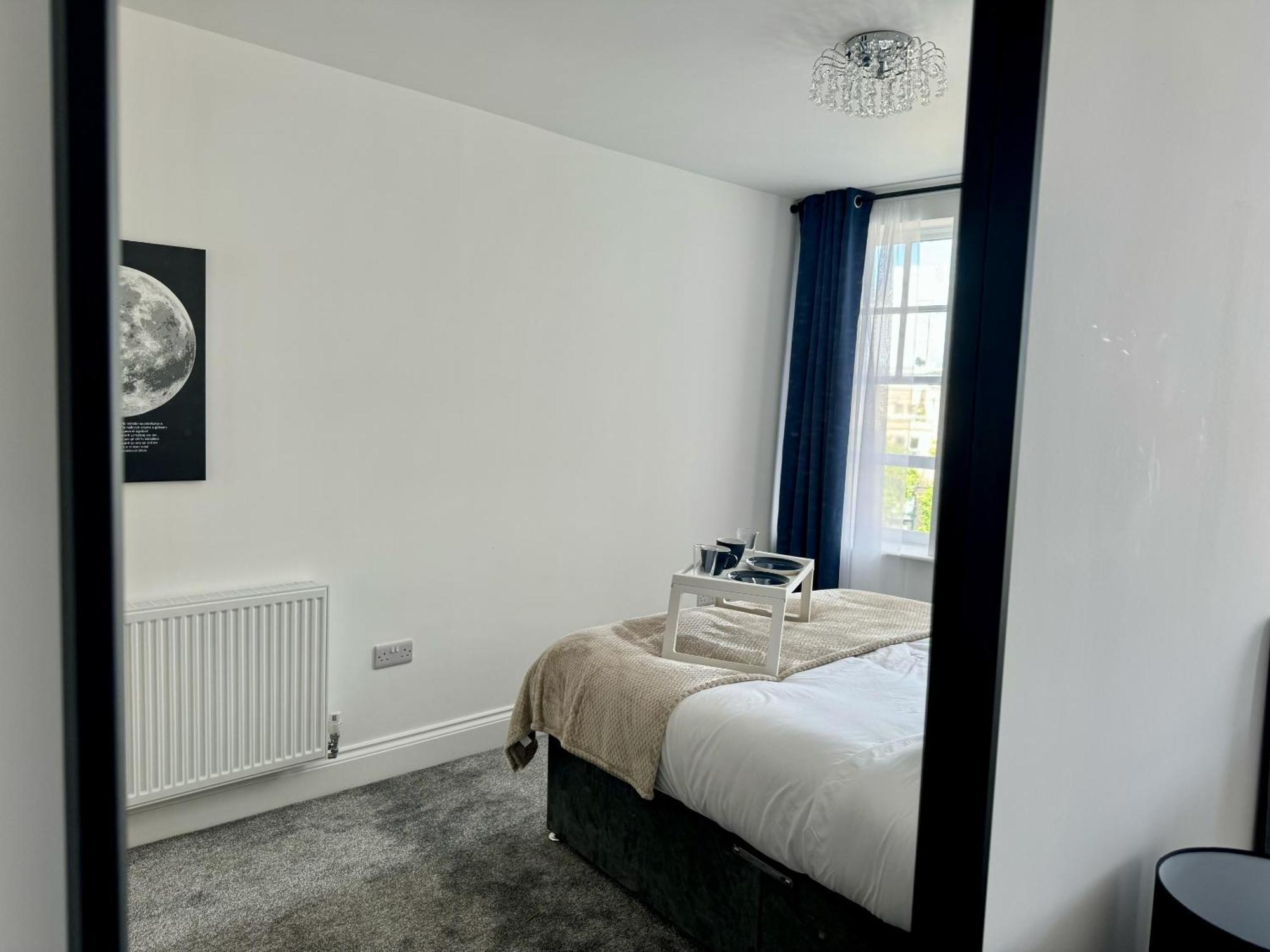 Apartment The Crown View - Luxury - Free Parking Nearby