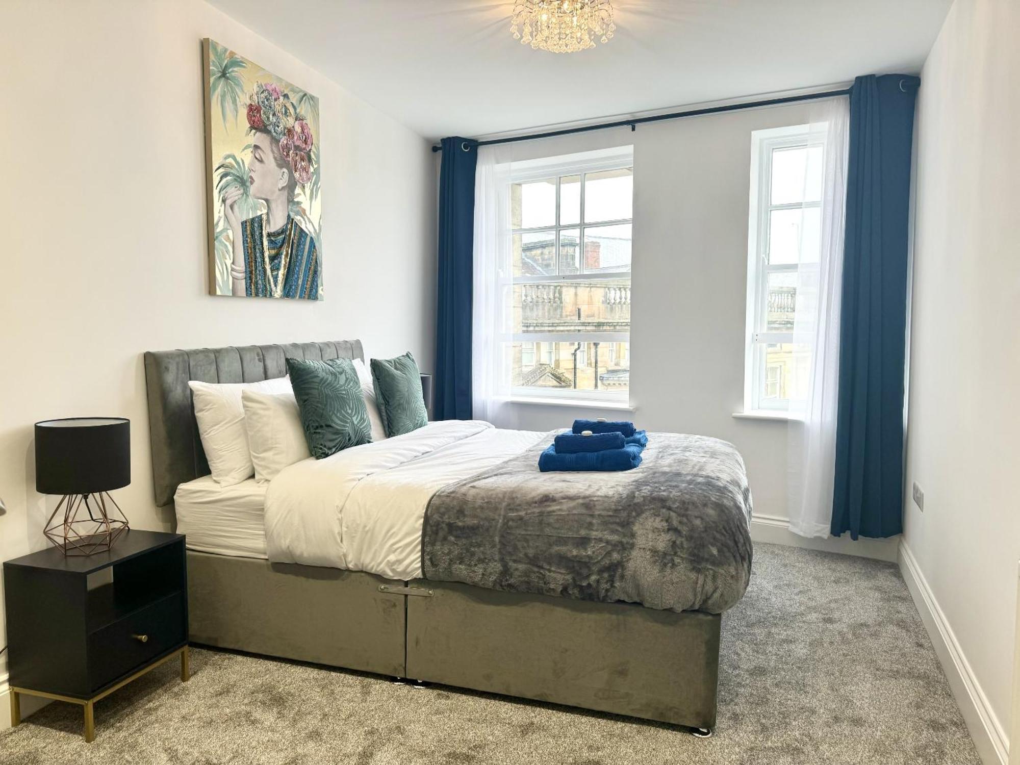 The Crown View - Luxury - Free Parking Nearby Harrogate