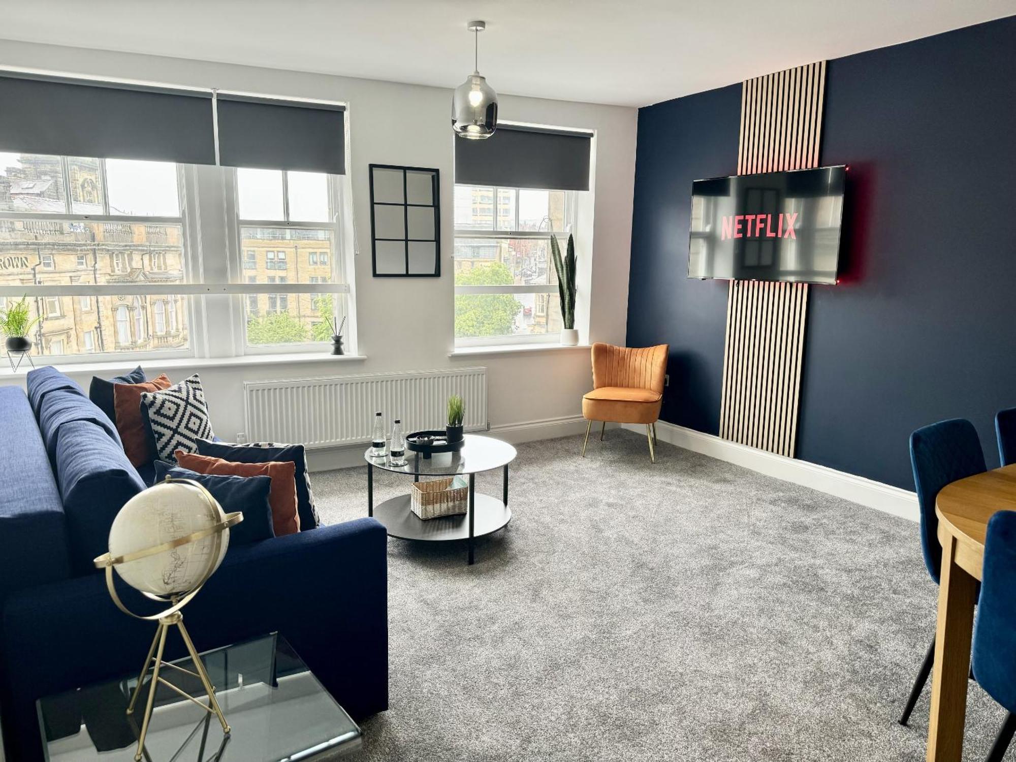 The Crown View - Luxury - Free Parking Nearby Apartment *